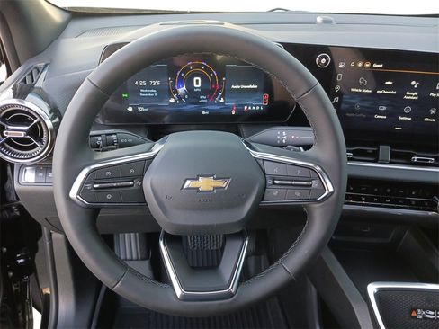 New 2026 Chevrolet Equinox LT image 17