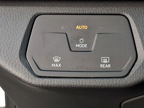 Certified 2023 Volkswagen ID.4 Pro RWD image 24