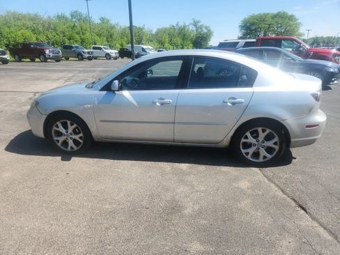 Used 2009 MAZDA MAZDA3 i Touring Value FWD image 8
