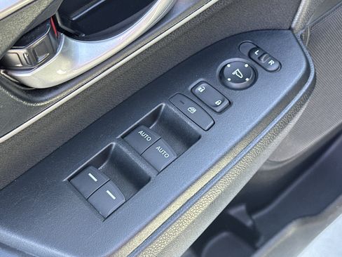 Used 2022 Honda CR-V EX image 15