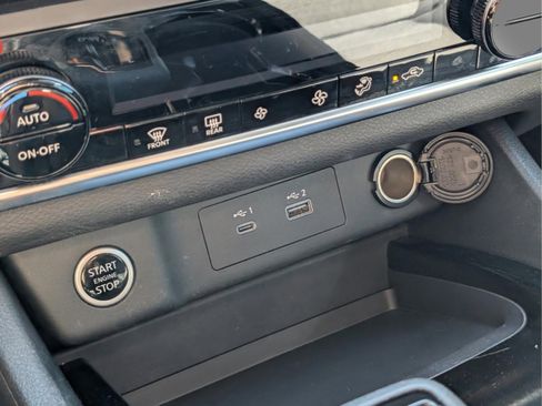 Used 2023 Nissan Rogue SV image 37