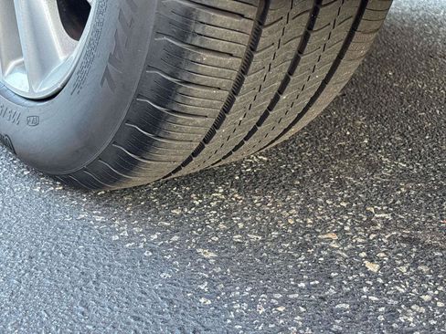 Used 2017 INFINITI Q50 Premium w/ 2.0T Premium Plus Package image 31