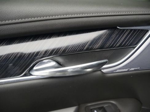 Used 2024 Cadillac XT6 Premium Luxury w/ Technology Package image 23