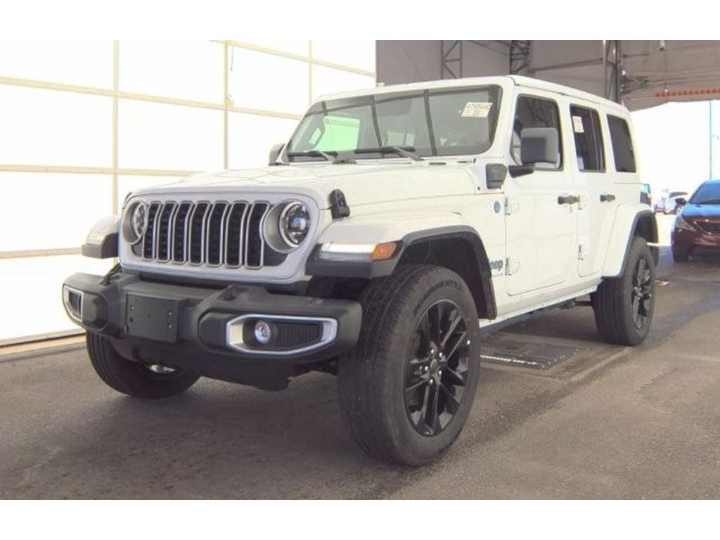 Used 2025 Jeep Wrangler Unlimited Sahara w/ Safety Group AWD/4WD image 1