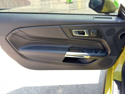 Used 2025 Ford Mustang Premium RWD image 15