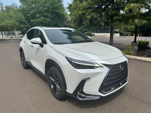 Used 2024 Lexus NX 450h+ AWD w/ Vision Package image 3