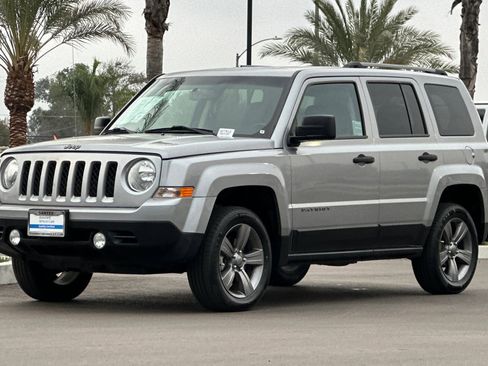 Used 2016 Jeep Patriot Sport image 8