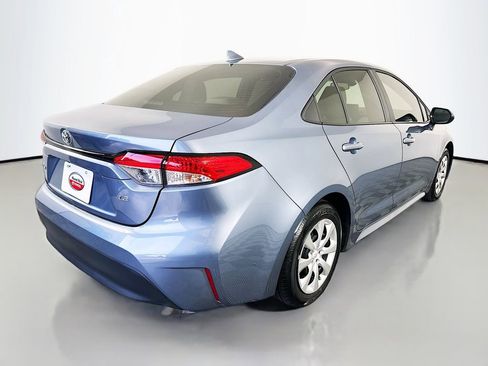 Certified 2025 Toyota Corolla LE FWD image 5