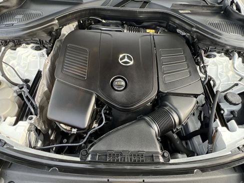 Used 2024 Mercedes-Benz GLC 300 4MATIC image 28