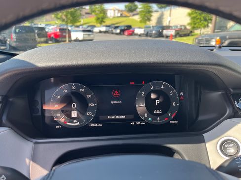 Certified 2024 Land Rover Range Rover Velar Dynamic SE AWD/4WD image 22