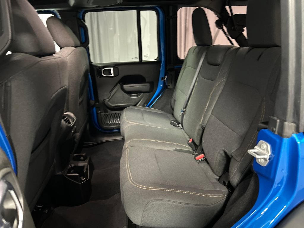 Used 2025 Jeep Wrangler Unlimited Sport AWD/4WD image 23