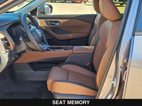 New 2026 Nissan Rogue Platinum w/ Platinum Premium Package image 11