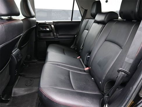 Used 2018 Toyota 4Runner TRD Off-Road Premium image 11