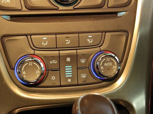 Used 2017 Buick Verano Convenience image 25