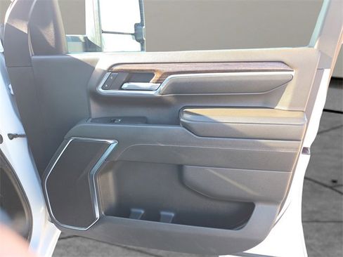 Used 2024 GMC Sierra 3500 SLE image 26