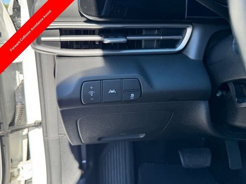 Used 2023 Hyundai Elantra SEL w/ Convenience Package image 17