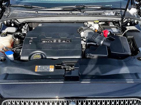 Used 2019 Lincoln Continental Select image 31