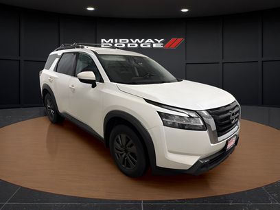 Used 2022 Nissan Pathfinder SV