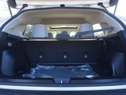 Used 2023 Subaru Crosstrek 2.0i Premium image 10