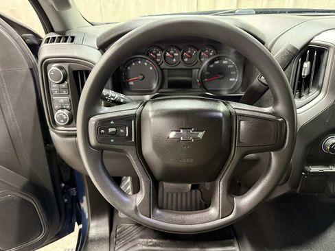 Used 2019 Chevrolet Silverado 1500 Custom Trail Boss w/ Custom Convenience Package AWD/4WD image 10