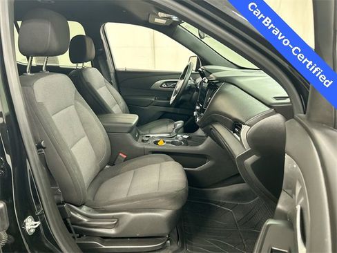Certified 2023 Chevrolet Traverse LT w/ LPO, Floor Liner Package image 23