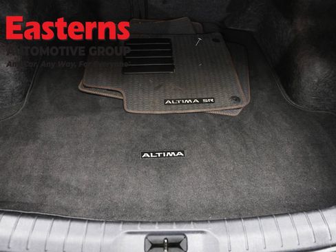 Used 2023 Nissan Altima 2.5 SR FWD image 9