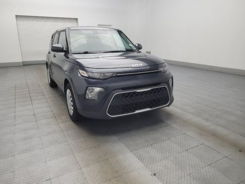 Used 2022 Kia Soul LX FWD image 13
