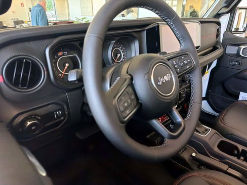 New 2026 Jeep Wrangler Unlimited Rubicon AWD/4WD image 9