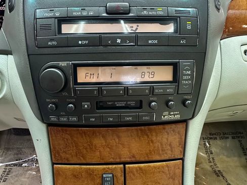 Used 2002 Lexus LS 430 image 16