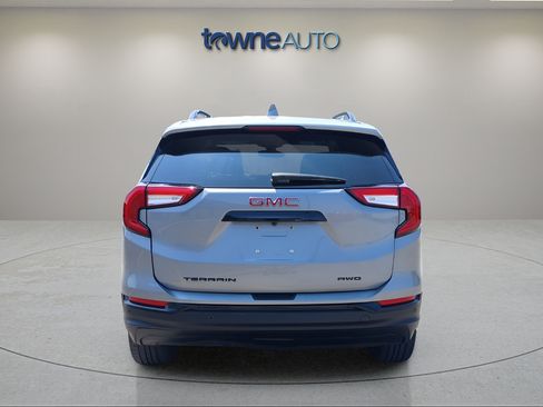 Used 2024 GMC Terrain SLE w/ Driver Convenience Package AWD/4WD image 6