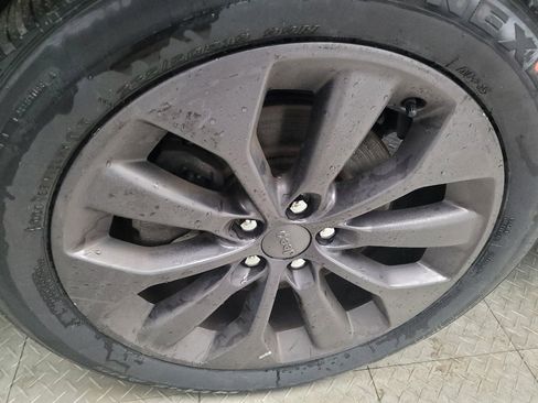 Used 2019 Jeep Cherokee High Altitude image 31