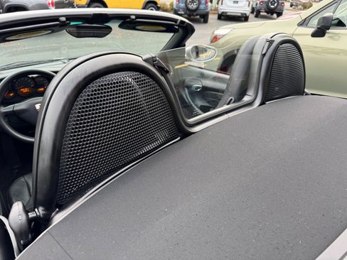 Used 2001 Porsche Boxster image 20