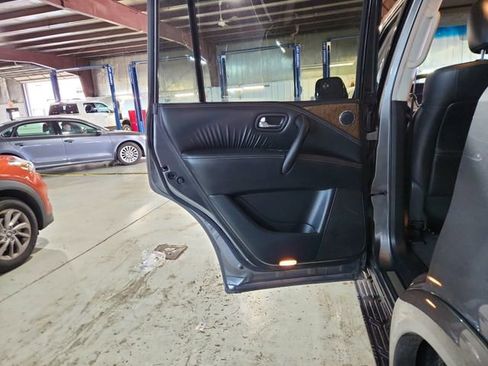 Used 2017 INFINITI QX80 2WD image 23