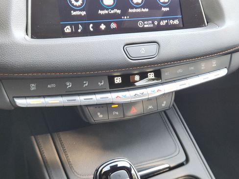 Used 2023 Cadillac XT4 Sport w/ LPO, Onyx Lite Package FWD image 23