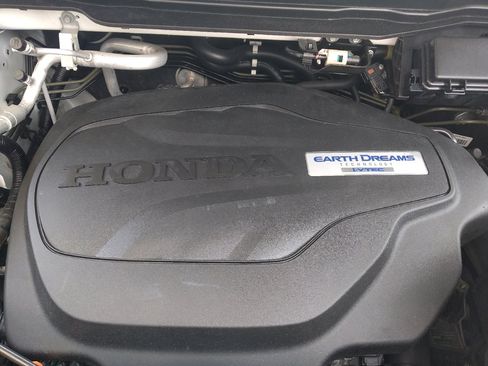 Used 2021 Honda Pilot Touring image 30
