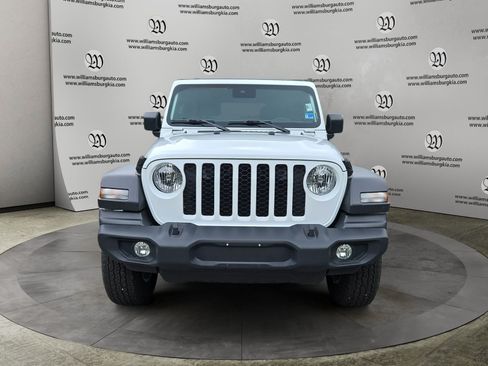 Used 2024 Jeep Wrangler Unlimited Sport AWD/4WD image 8