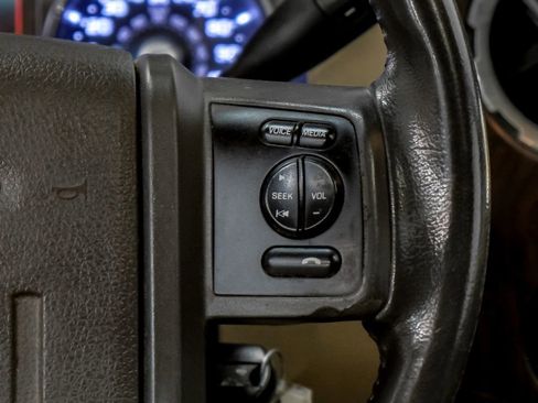 Used 2012 Ford F250 Lariat w/ Lariat Ultimate Pkg AWD/4WD image 17