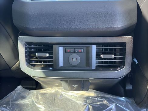 New 2026 Ford F250 Platinum AWD/4WD image 35