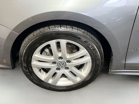 Used 2018 Volkswagen Jetta S w/ Cold Weather Package image 13