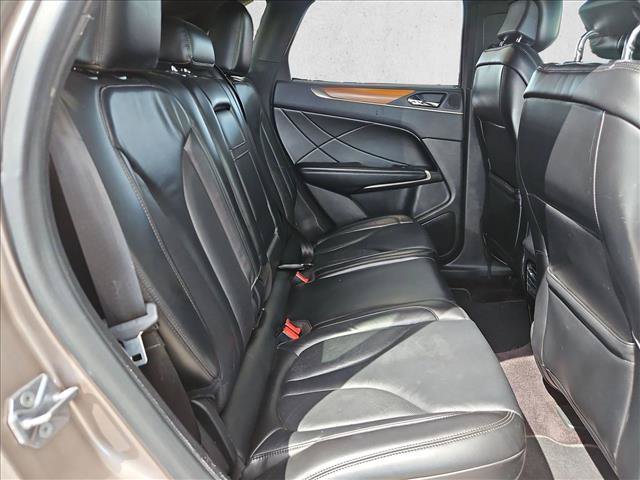 Used 2018 Lincoln MKC Select w/ Select Plus Package FWD image 15