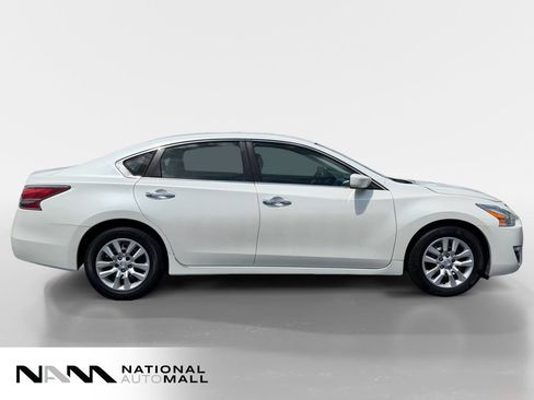 Used 2014 Nissan Altima 2.5 S FWD image 6