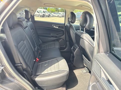 Used 2018 Ford Edge SEL w/ Equipment Group 201A FWD image 24