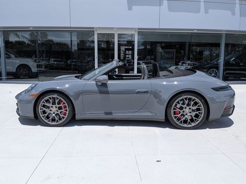 Certified 2025 Porsche 911 Carrera S RWD image 29