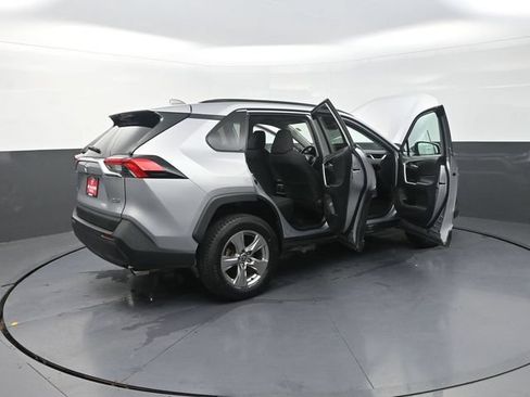 Used 2024 Toyota RAV4 XLE FWD image 44