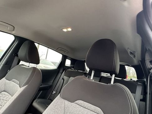 Certified 2025 Nissan Kicks SV image 32