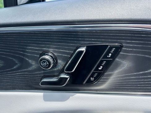 Used 2024 Cadillac Lyriq Sport AWD/4WD image 45