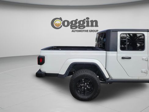 Used 2022 Jeep Gladiator Sport AWD/4WD image 33