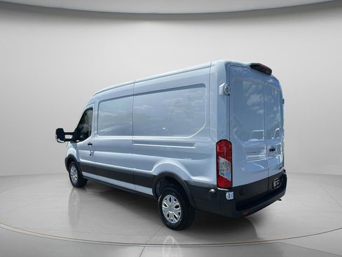New 2025 Ford Transit 250 148 Medium Roof w/ Interior Upgrade Package RWD image 4