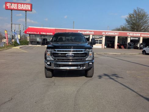 Used 2021 Ford F250 Lariat w/ Tremor Off-Road Package AWD/4WD image 3