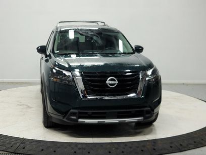 Used 2025 Nissan Pathfinder SL